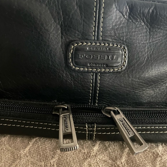 Fossil Black Genuine Leather Toiletry Bag(Men’s) - Picture 9 of 9